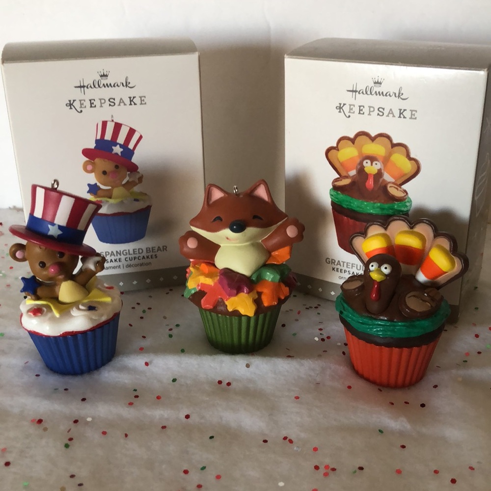 3 Hallmark Keepsake Cupcakes Ornaments Turkey Bear Fox 2.5-3”